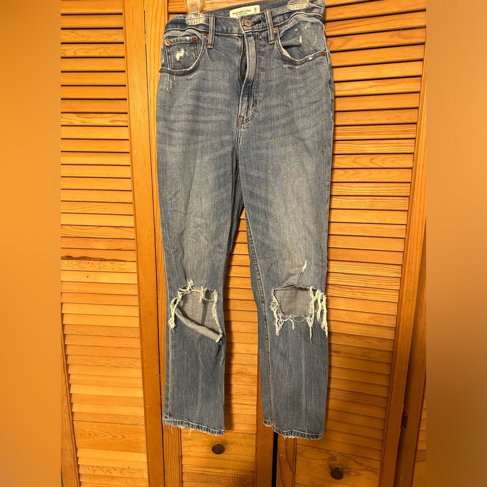 Abercrombie & Fitch Ankle Straight Jeans - Ultra High Rise